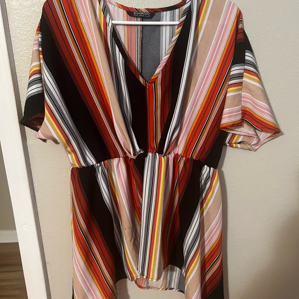 BloomChic Multicolor Striped V-Neck Top